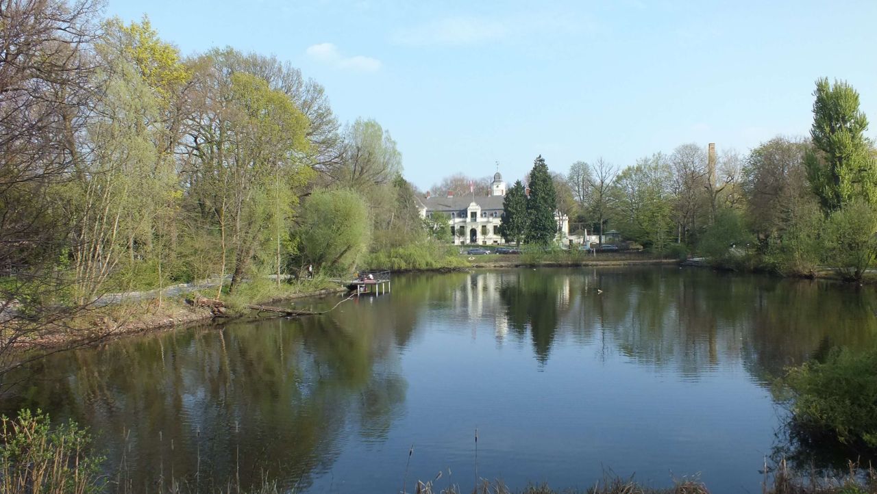 Schloss Britz (Berlin) - Visitor Information & Reviews