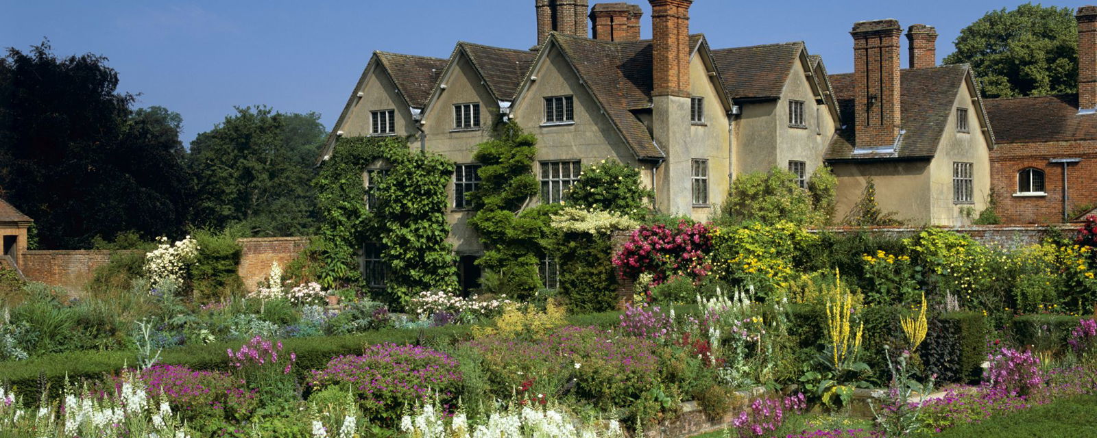 Packwood House (Lapworth) Visitor Information & Reviews