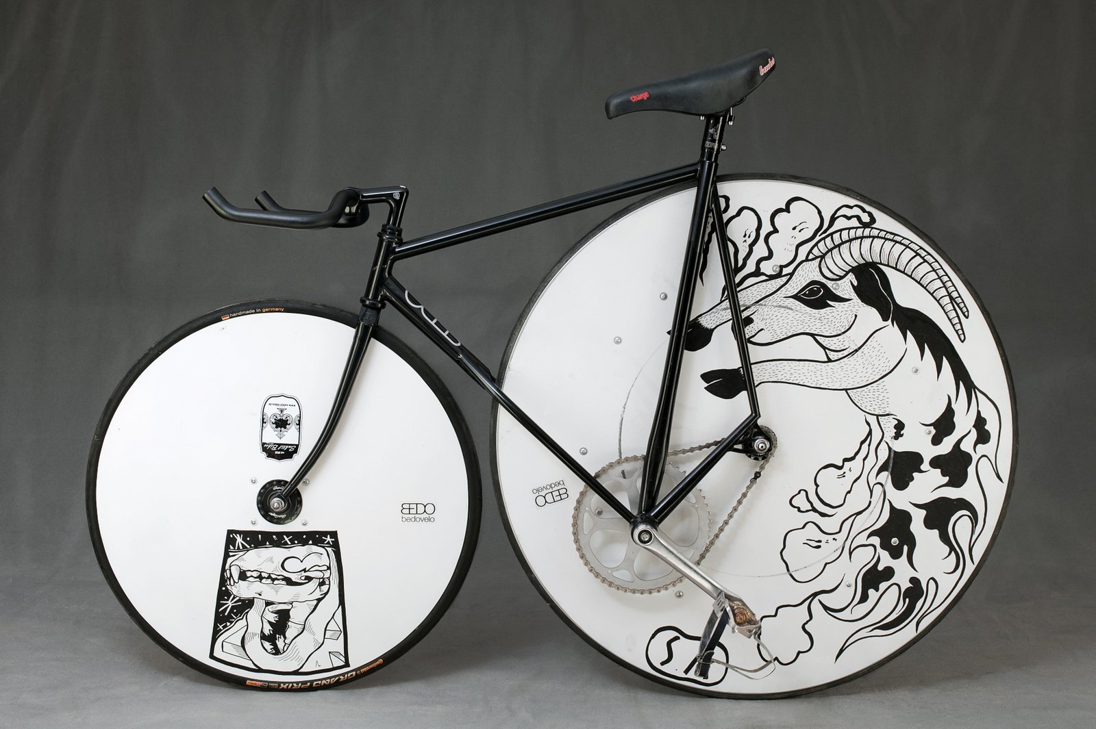 Fiets-Bike-Fahrrad - design on two wheels