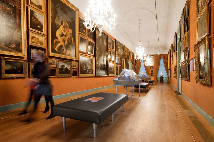 Prince William V Gallery