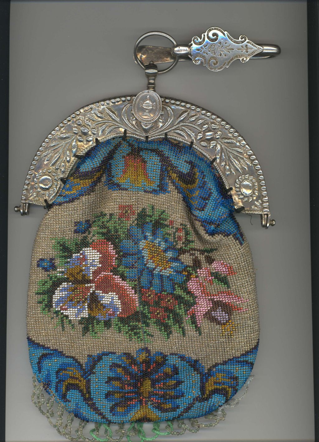 Kamper zilver