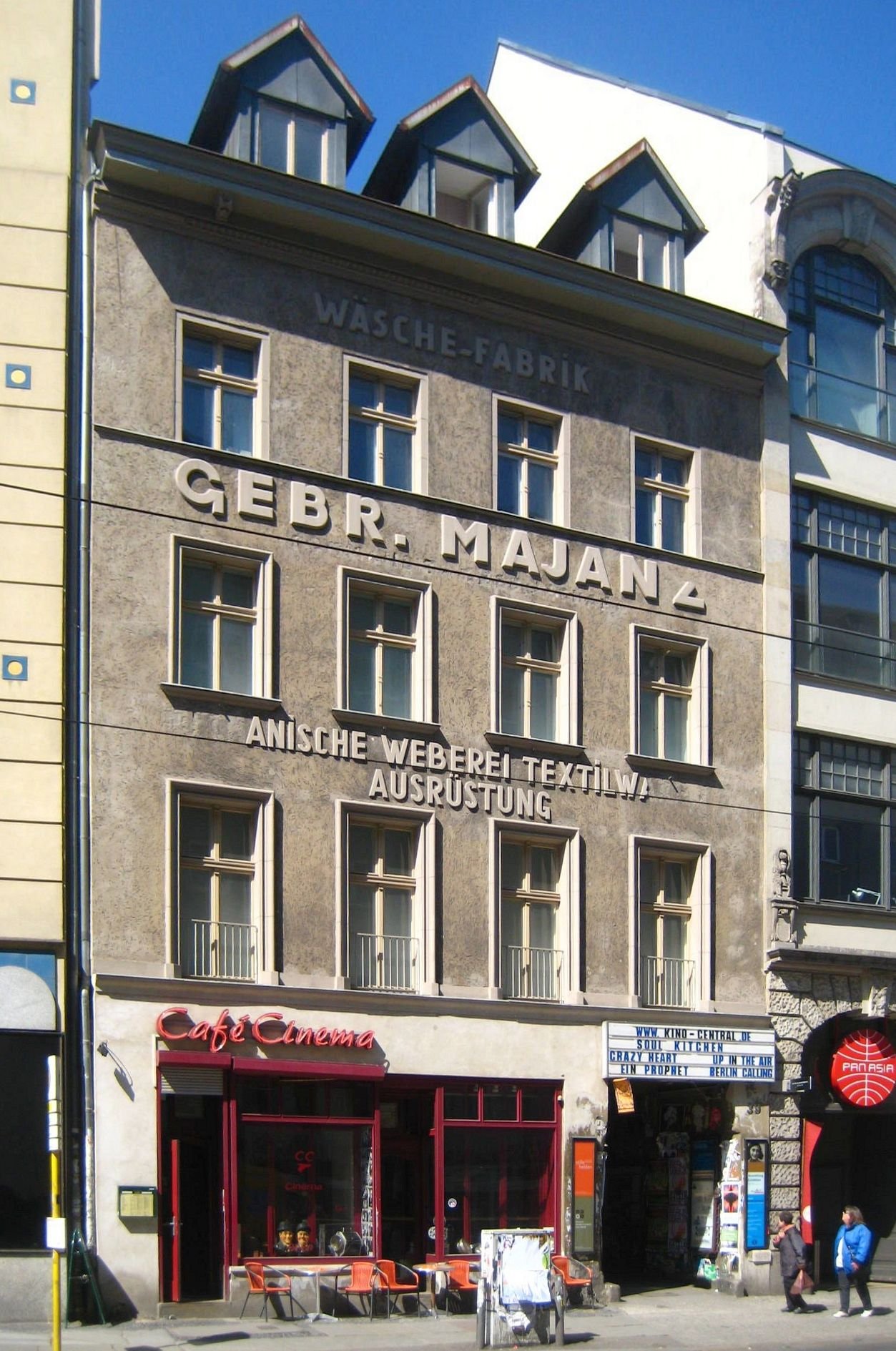 Silent Heroes Memorial Center