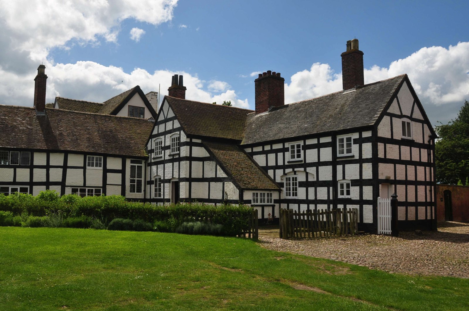 Boscobel House and The Royal Oak