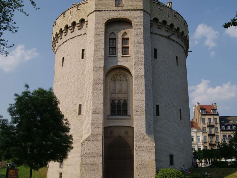 Halle Gate