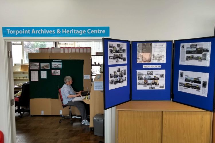 Torpoint Archives