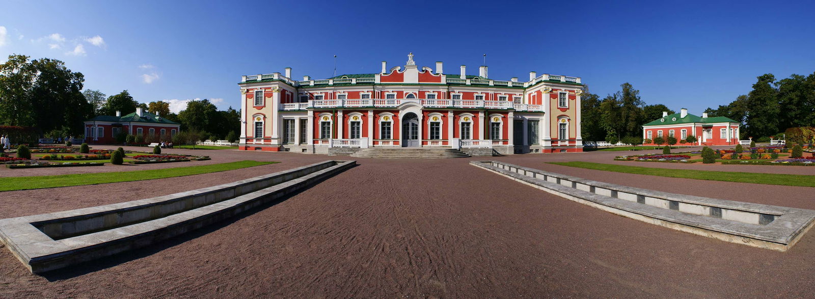 Kadriorg Art Museum