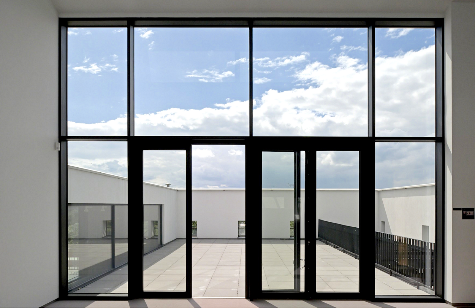 Art  Center Hugo Voeten