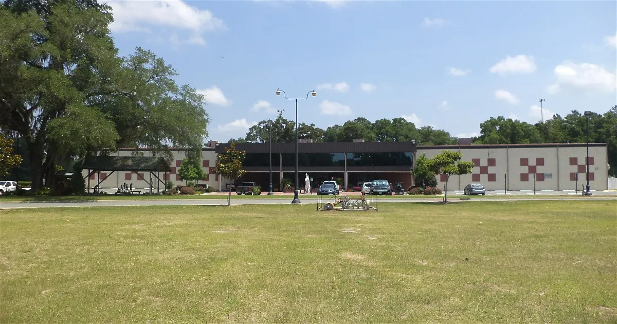 Museo del Automóvil de Tallahassee (Tallahassee) Información para