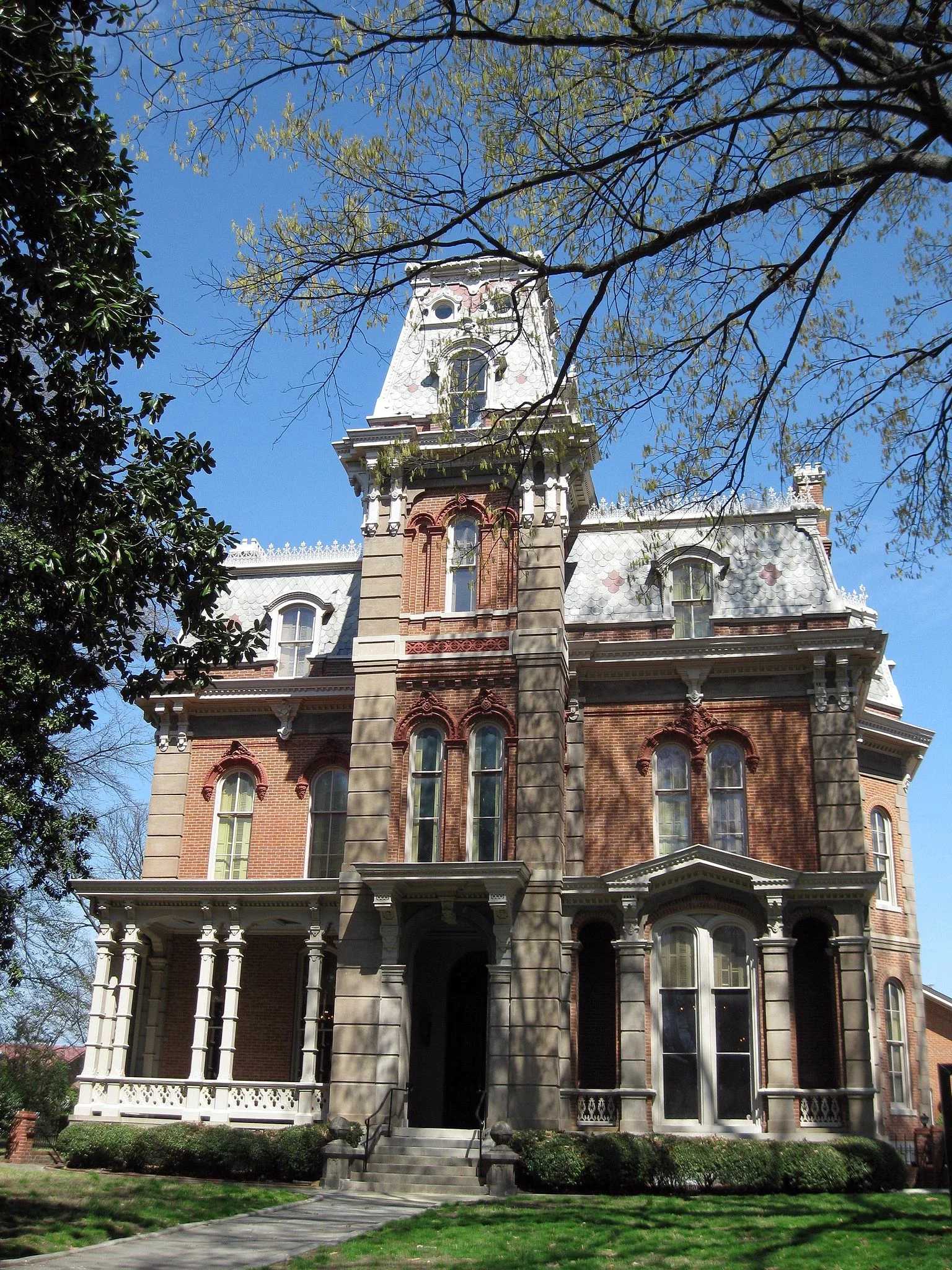 The Woodruff-Fontaine House: Memphis's Victorian Mansion on Millionaire's Row