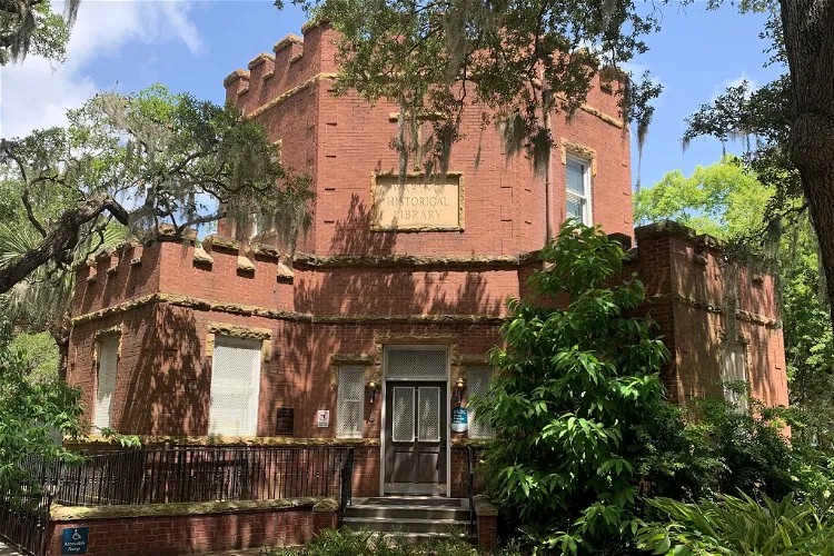Macaulay Museum of Dental History