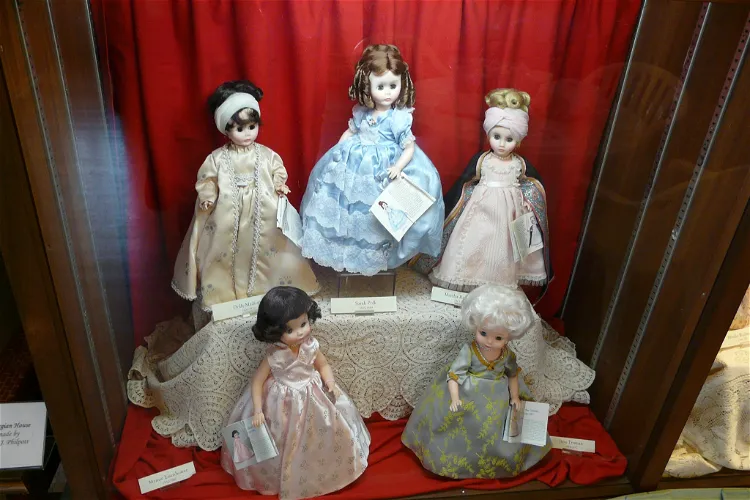 Denver Museum of Miniatures, Dolls and Toys
