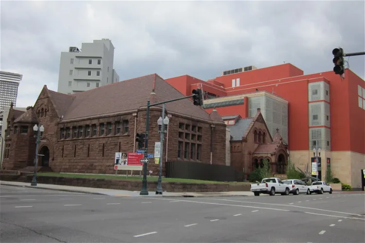 Ogden Museum of Southern Art