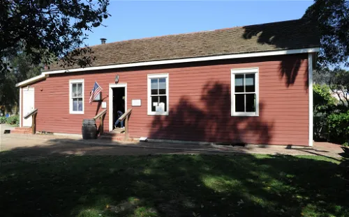 Mason Street Schoolhouse