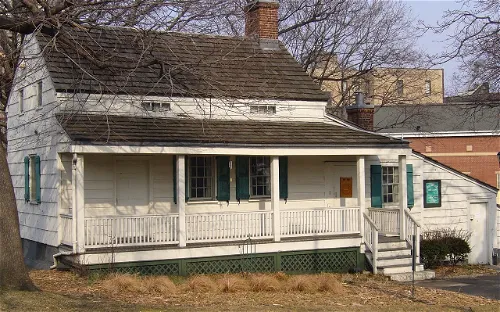 Edgar Allan Poe Cottage