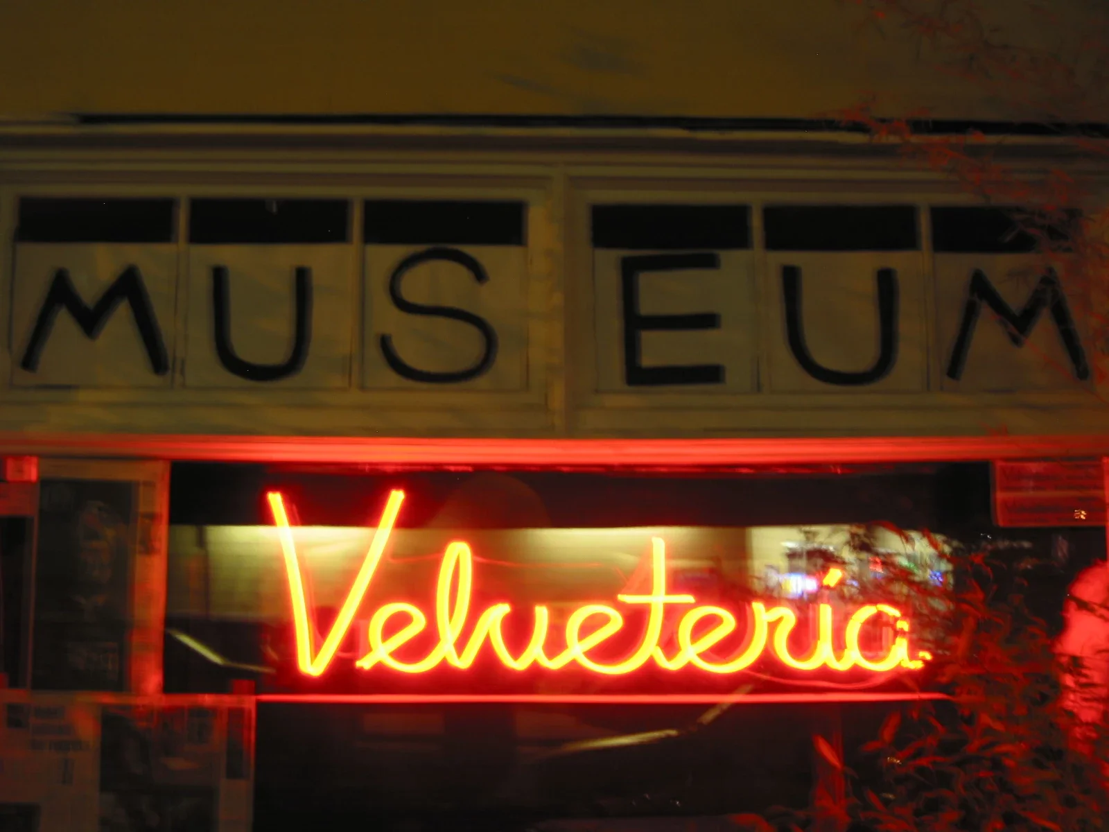 Velveteria: the Museum of Velvet Art