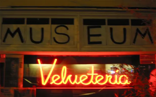 Velveteria: the Museum of Velvet Art