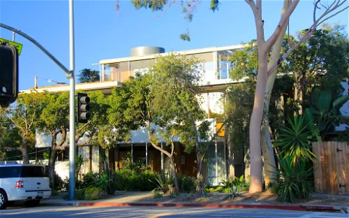 Neutra VDL Studio and Residences