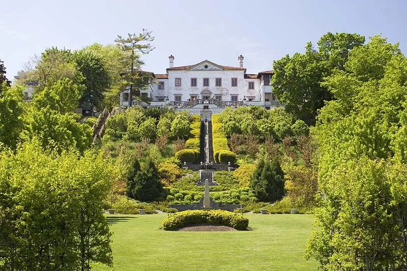 Villa Terrace Museum & Gardens