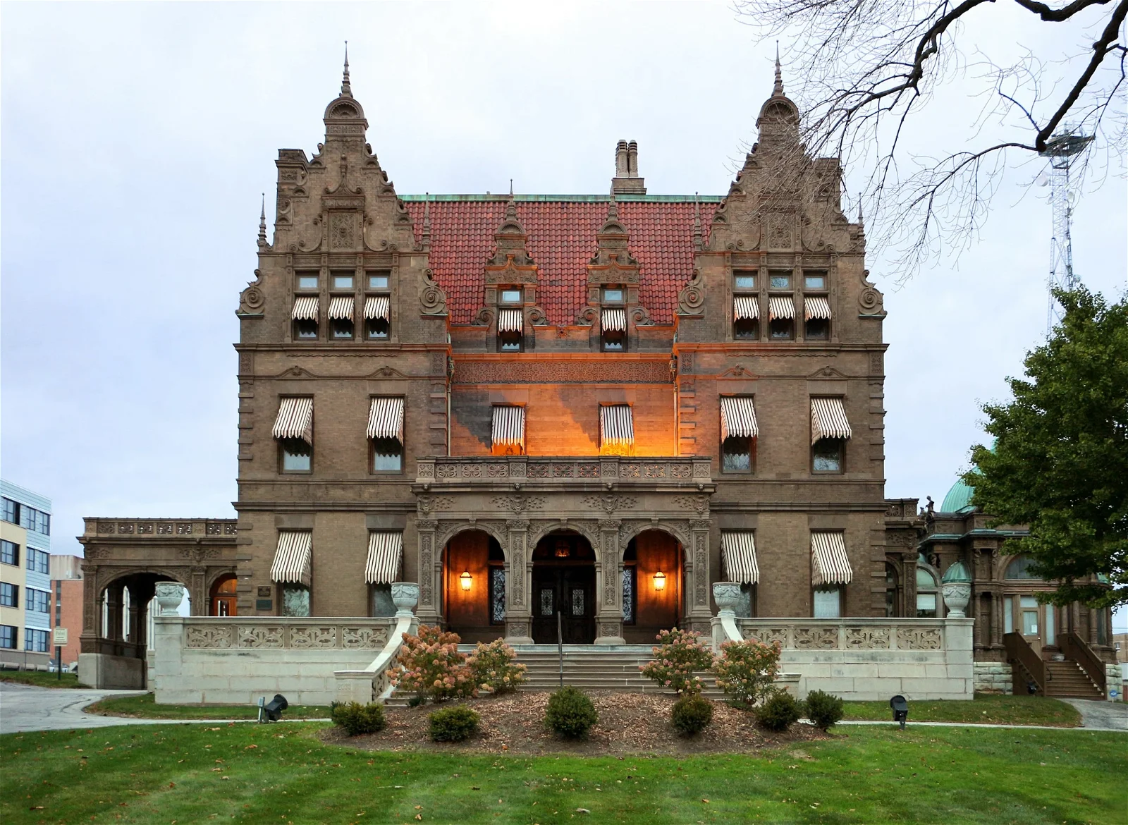 Captain Frederick Pabst Mansion