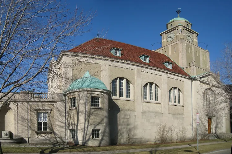 Busch-Reisinger Museum