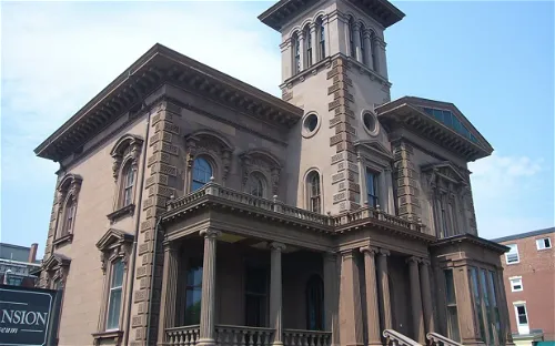 Victoria Mansion
