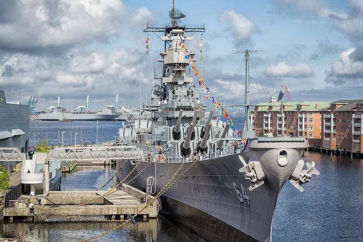 USS Wisconsin (1944)