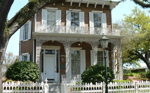 Richards Dar House Museum