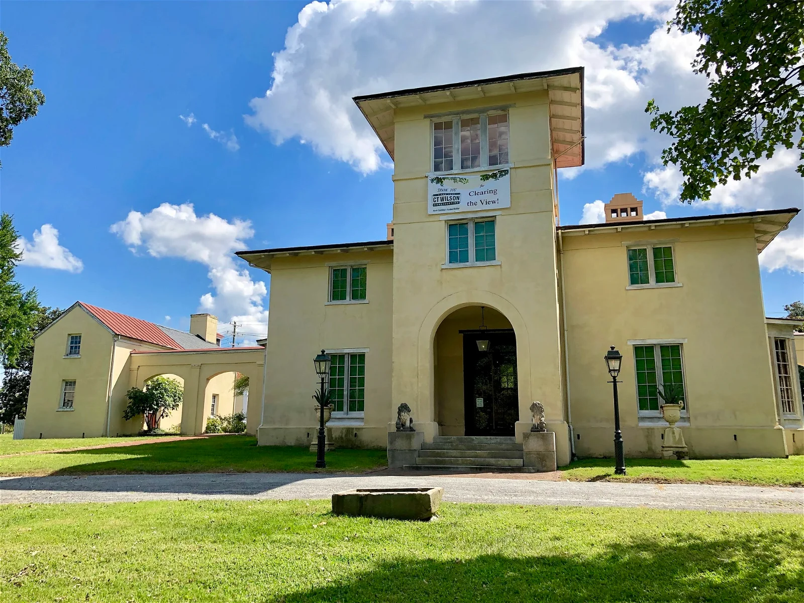 Blandwood Mansion and Gardens