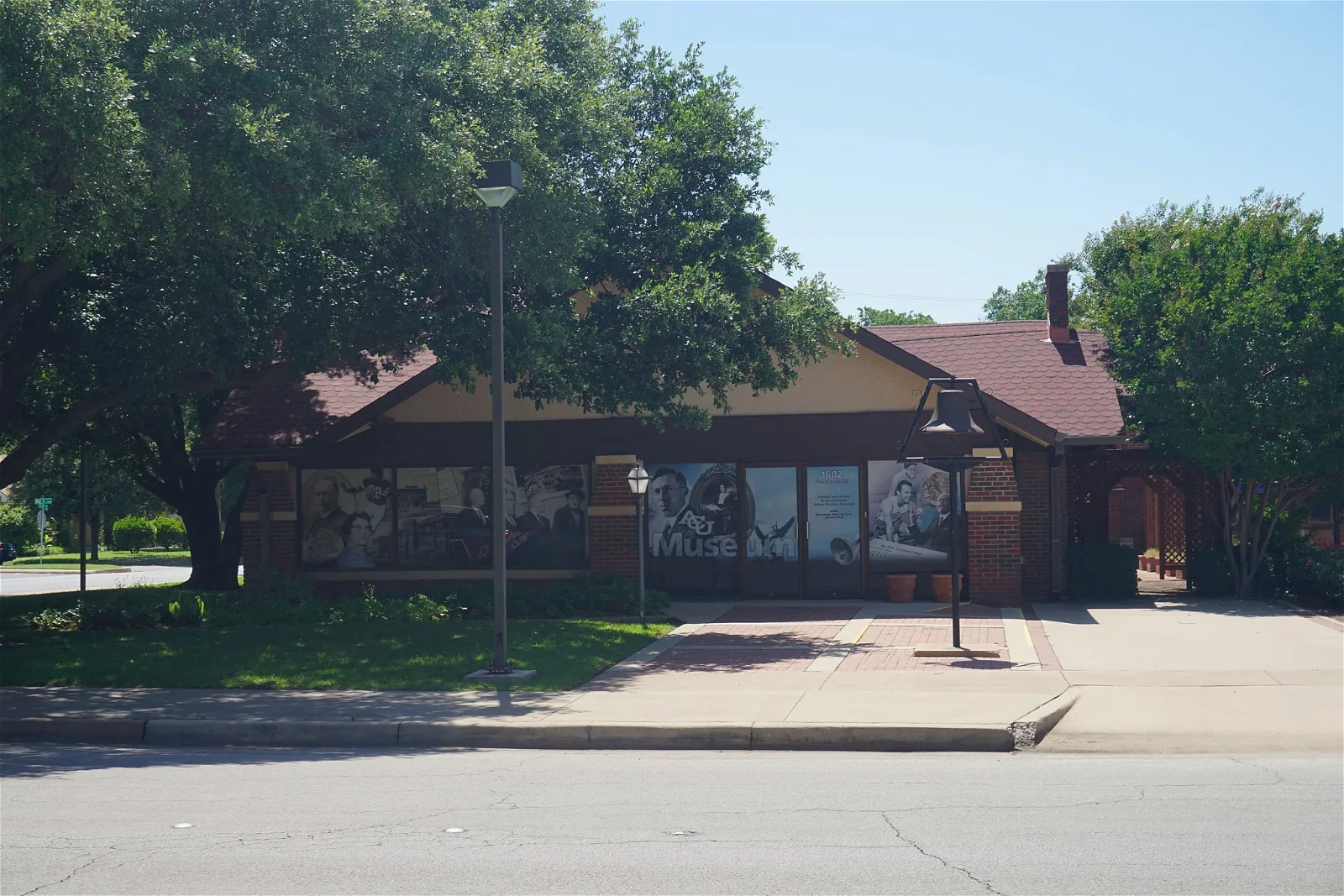Women For Abilene Christian University Museum