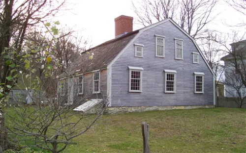 Harlow Old Fort House