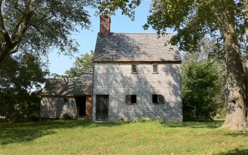 Hoxie House
