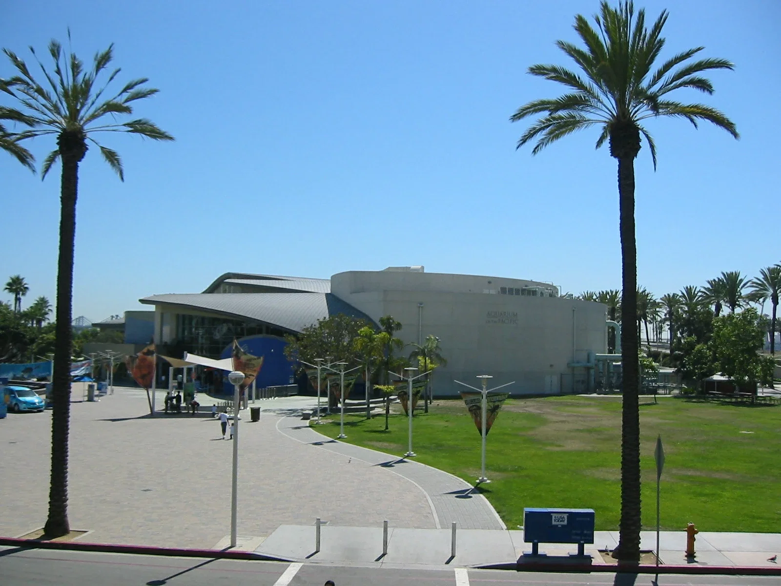 Aquarium of the Pacific: Southern California's Window to Three Ocean Worlds