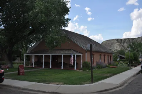 Von Hoffman House