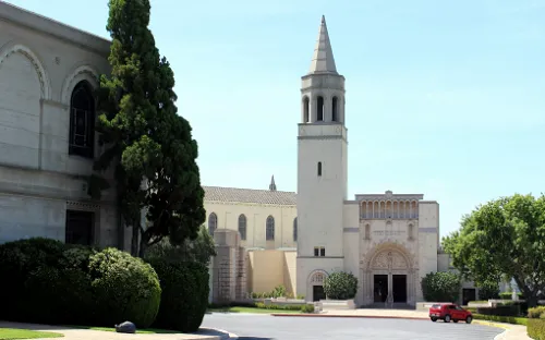 Forest Lawn Museum