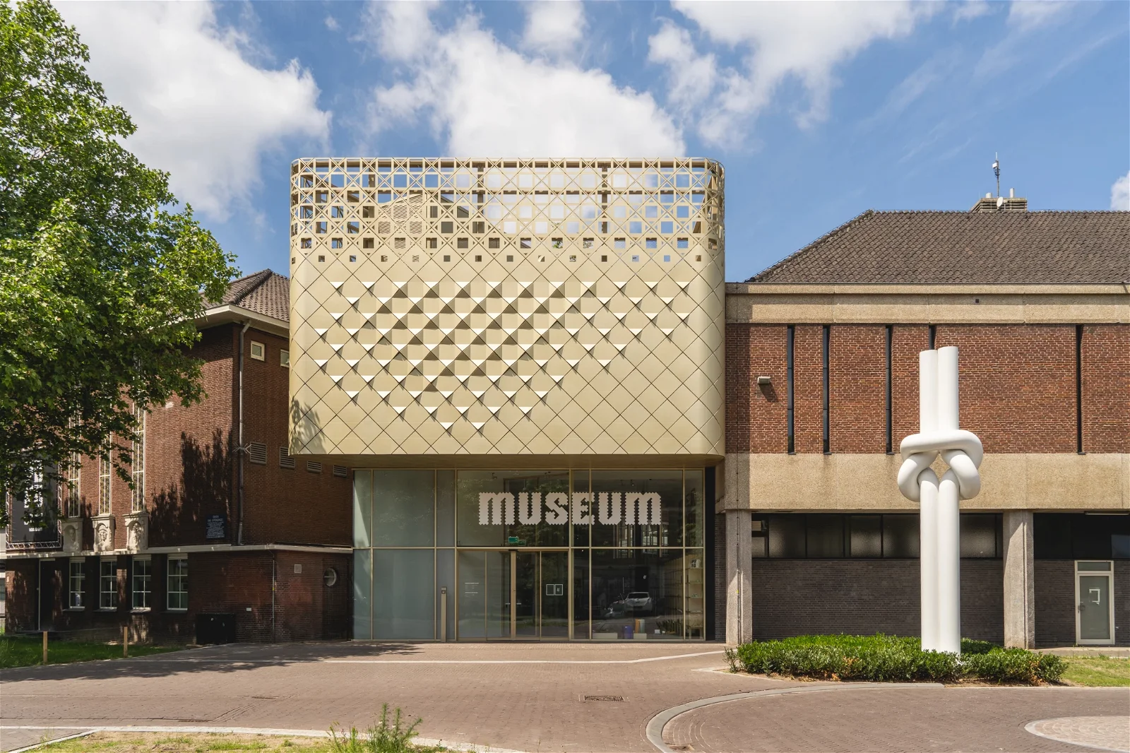 Museum van Bommel van Dam