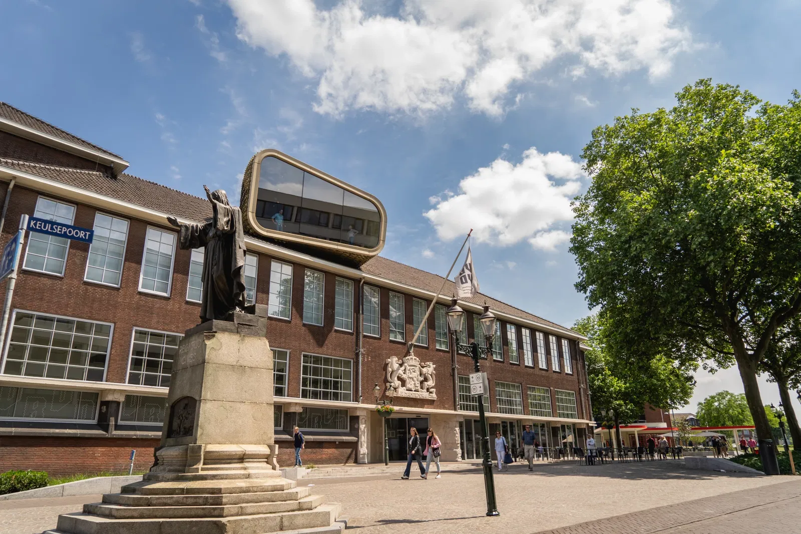 Museum van Bommel van Dam
