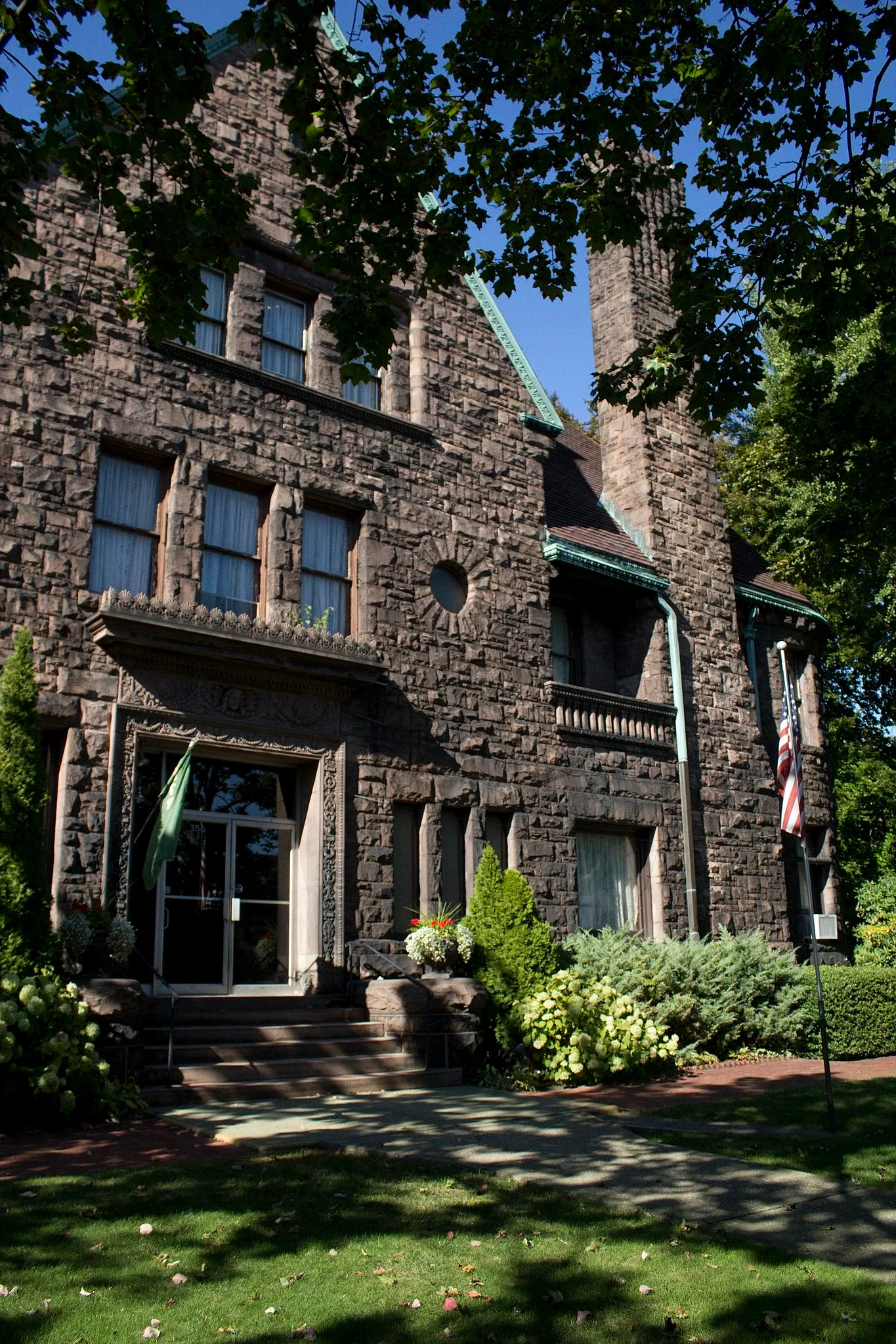 Watson-Curtze Mansion