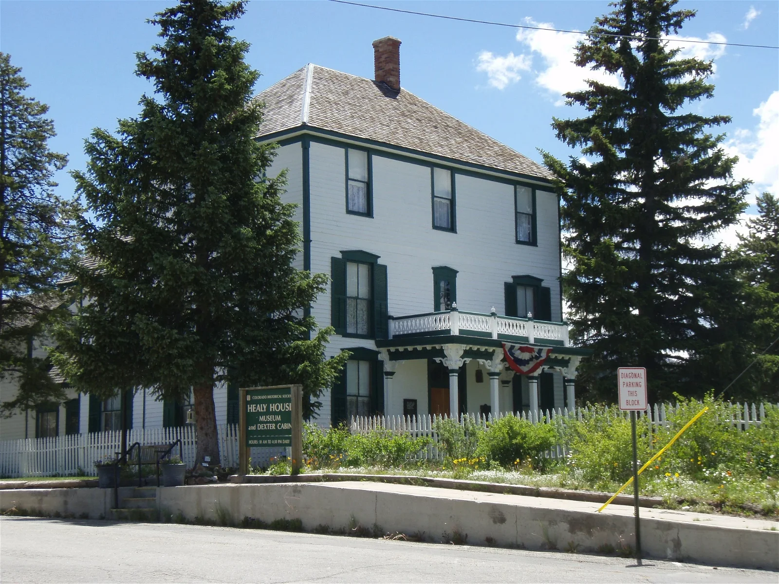 Healy House Museum & Dexter Cabin