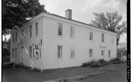 Farrar-mansur House