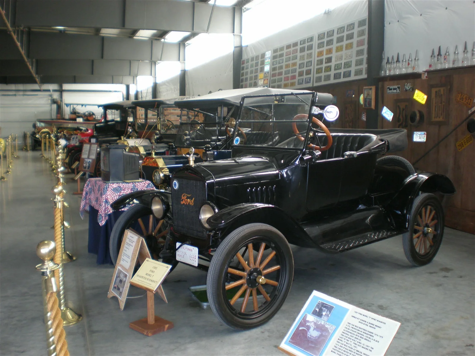 Western Antique Aeroplane & Automobile Museum (Hood River) - Visitor