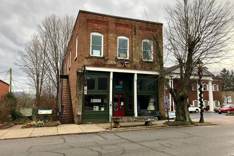 Macon County Historical Museum