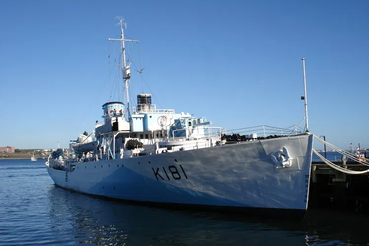 HMCS Sackville (K181)