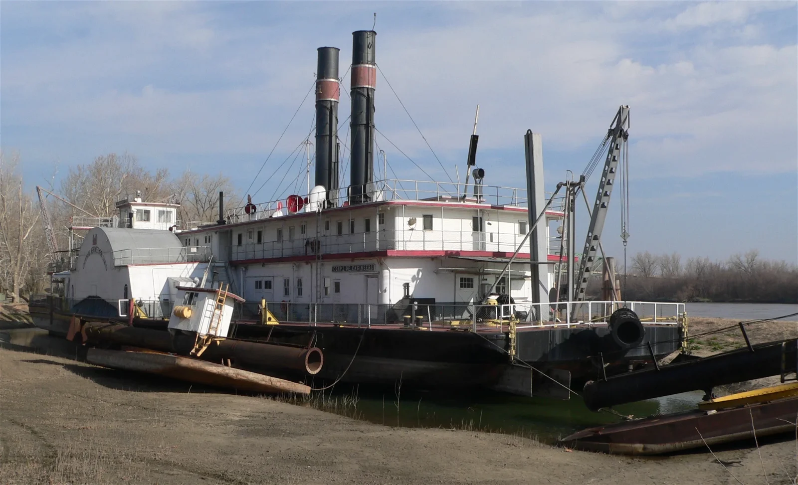 Meriwether Lewis Dredge Museum of Missouri River History