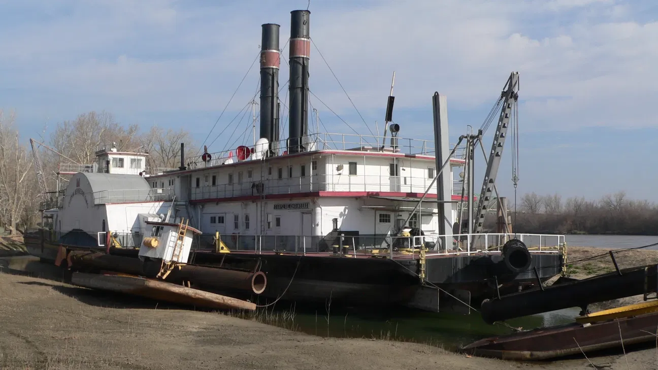 Jane Meriwether Rivers Opening Hours - Meriwether Lewis Dredge Museum of Missouri River ...