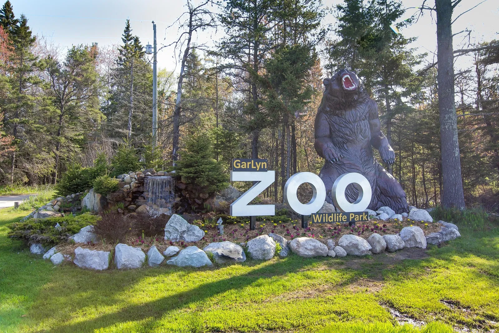 Garlyn Zoo Wildlife Park