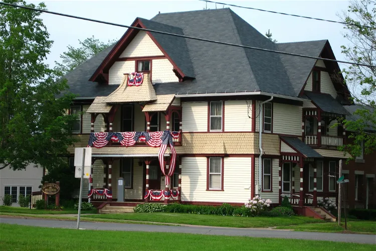 Old Tolland County Jail and Museum