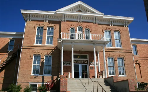 1881 Courthouse Museum