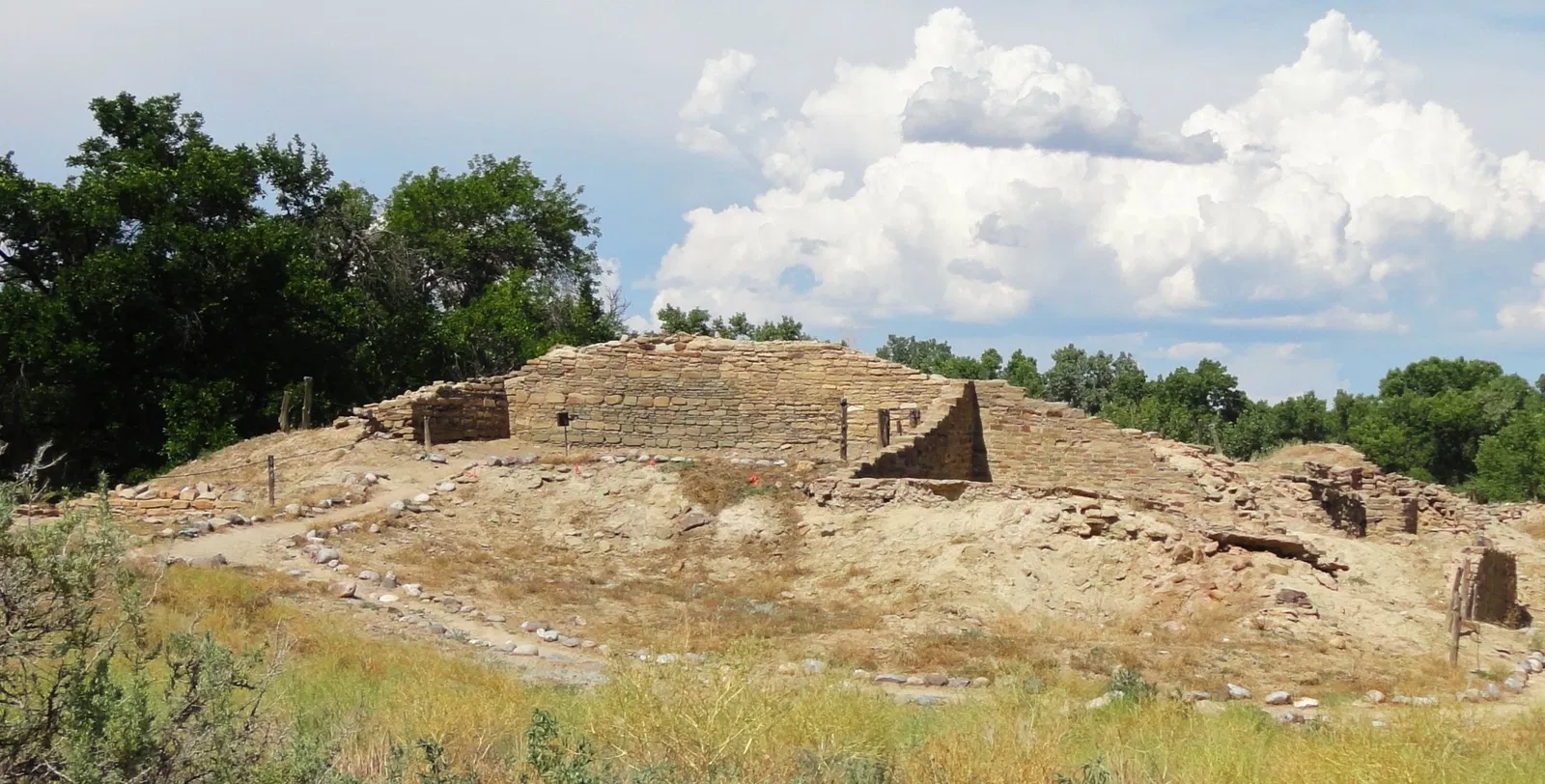 Salmon Pueblo