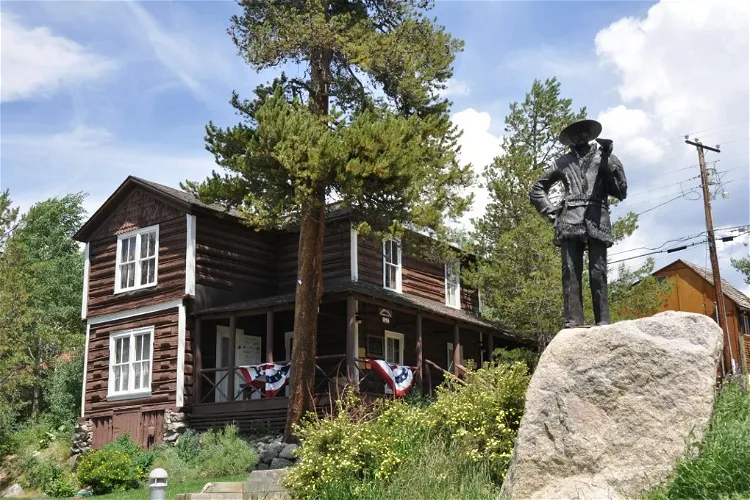 Kauffman House Museum