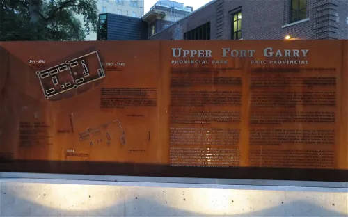 The Fort Garry Horse (Winnipeg) Besucherinformationen & Bewertungen